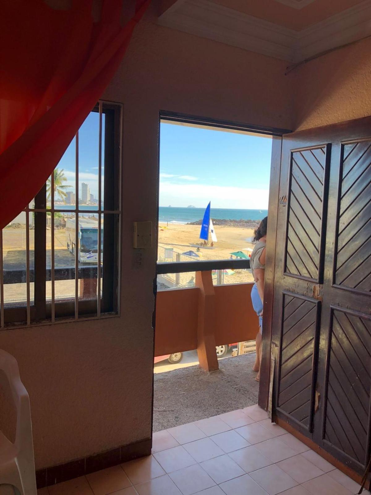 Playa Suites Mazatlán Quarto foto